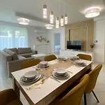 Lägenhet Sunshine Homes