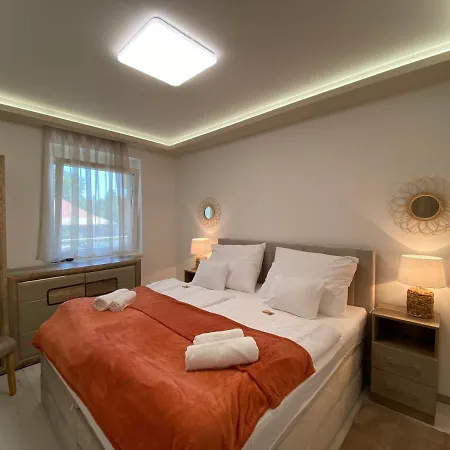 Sunshine Homes * Zamárdi