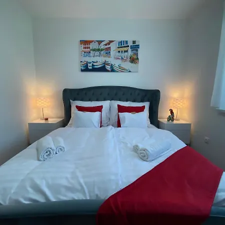 Sunshine Homes Apartamento Zamárdi