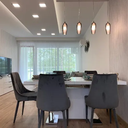 Apartment Sunshine Homes Zamardi
