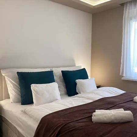 Sunshine Homes Apartment Zamardi
