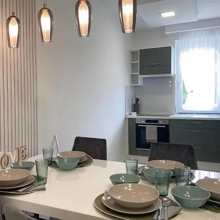 Sunshine Homes * زاماردي