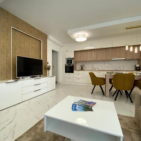 Sunshine Homes Zamárdi