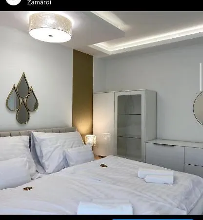 Sunshine Homes Apartamento Zamárdi