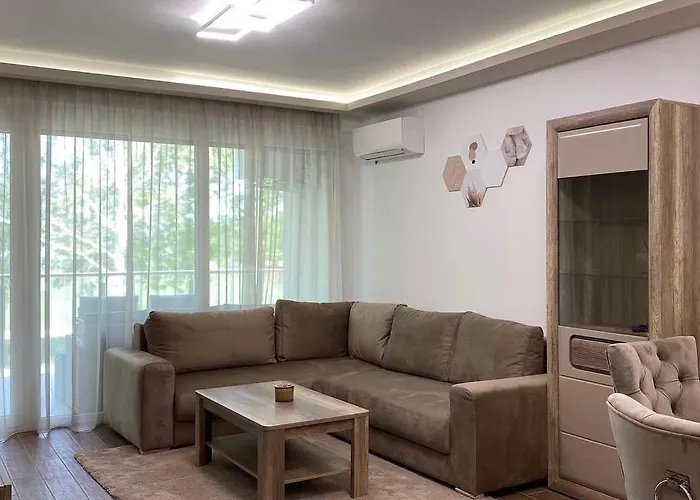 Sunshine Homes Appartamento Zamárdi