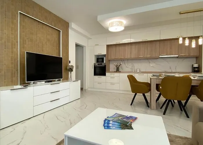 Sunshine Homes Zamárdi